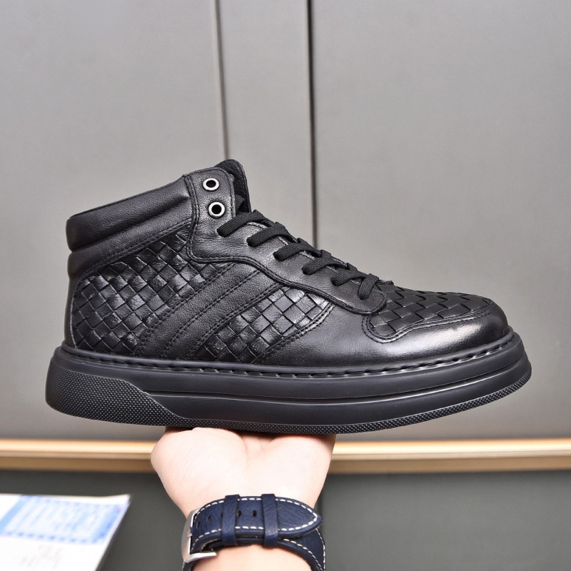 bo*te*ga Ve*ne*ta casual shoes